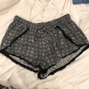 Black and white flowy shorts